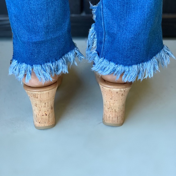 Stone Genuine Leather Cork Platform Sandal - Picture 4 of 7